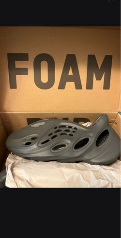Yeezy foam runners size 10
