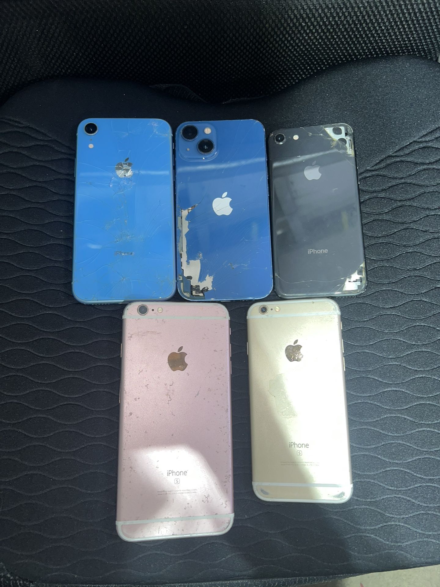 iPhones for repair or parts (Dead battery) 