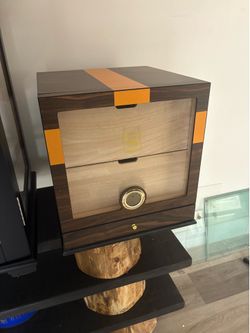 HUMIDOR OUTSIDE THE BOX BIG