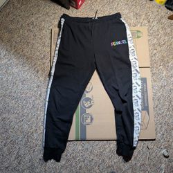 Peanuts Snoopy Sweatpants Women's Size L Black Joggers-00165