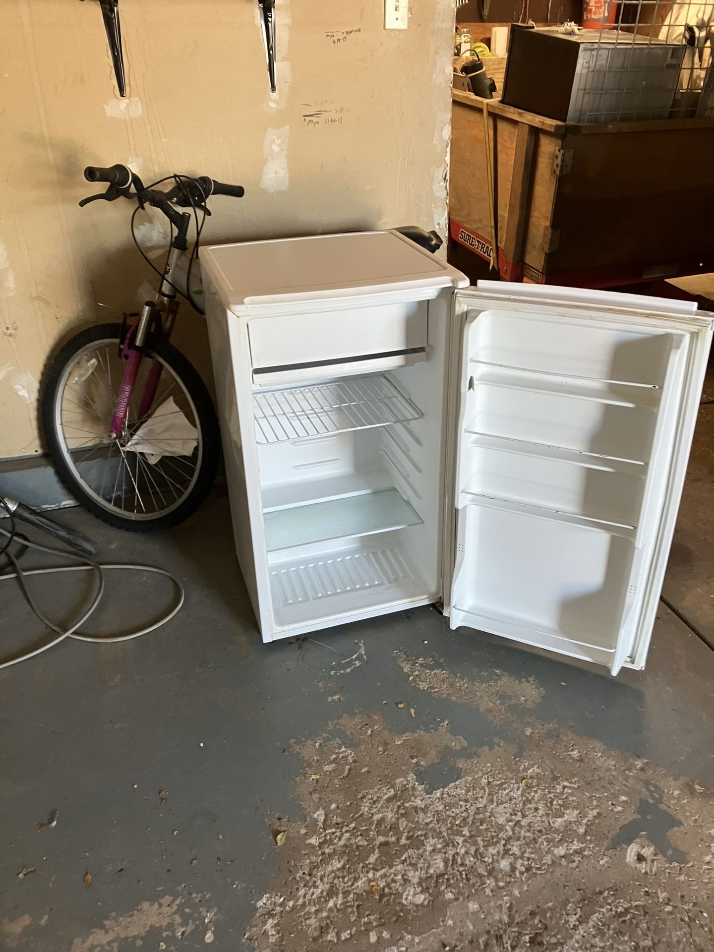 Mini Fridge