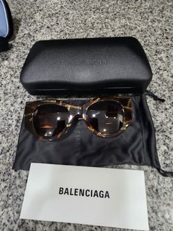 Balenciaga 