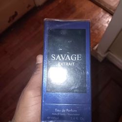 Savage Extrait Eau de Parfum (100ml / 3.4 fl oz)