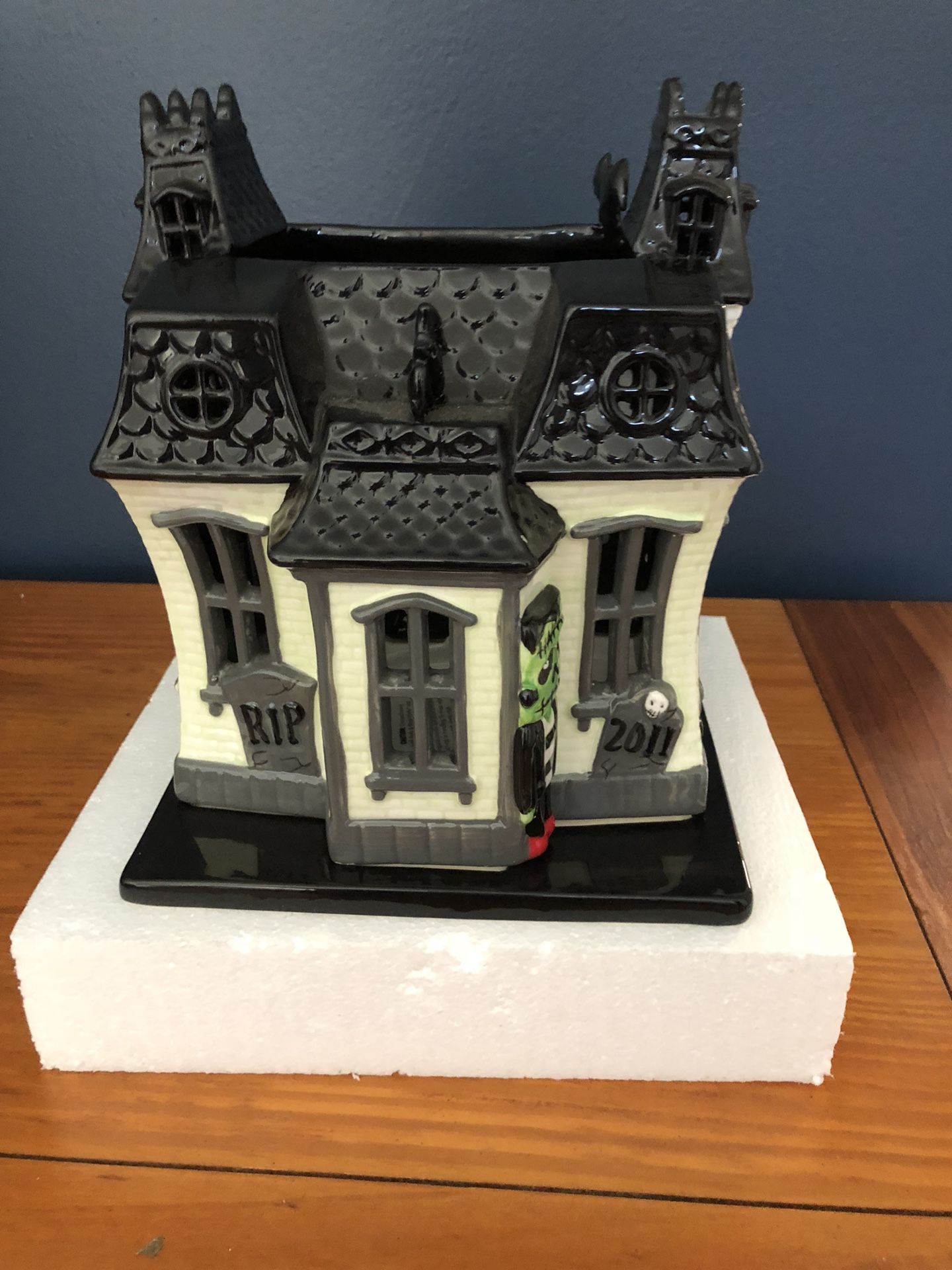 Ceramic Haunted House