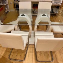 DINING ROOM SET - 6 Chairs 