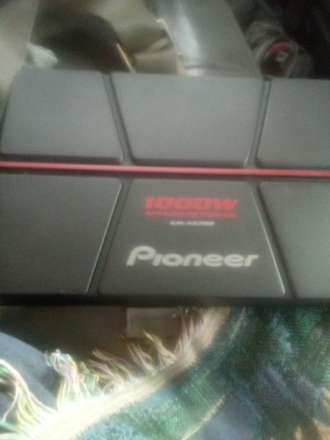 1000watts Pioneer Amplifier 