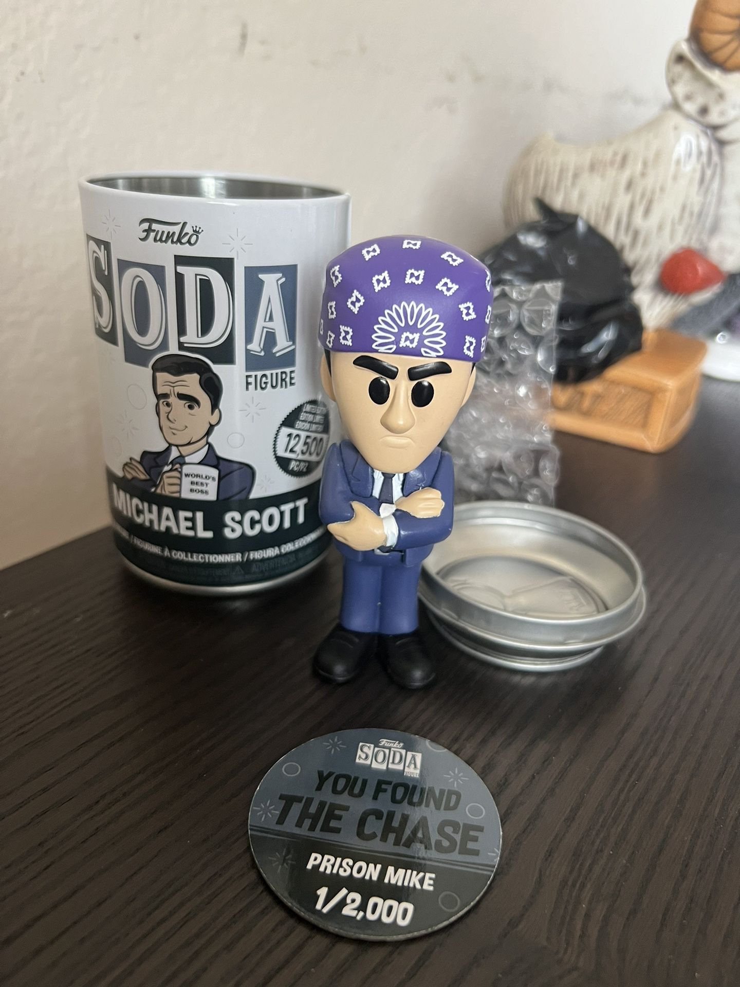 CHASE LIMITED EDITION The Office Prison Mike Michael Scott Funko Soda Television