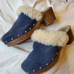 Girls UGG Clogs Size US 1