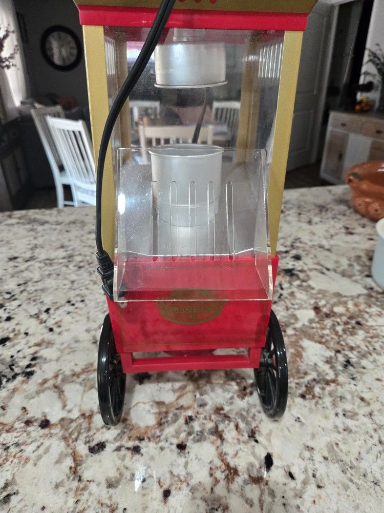 Pop Corn Machine