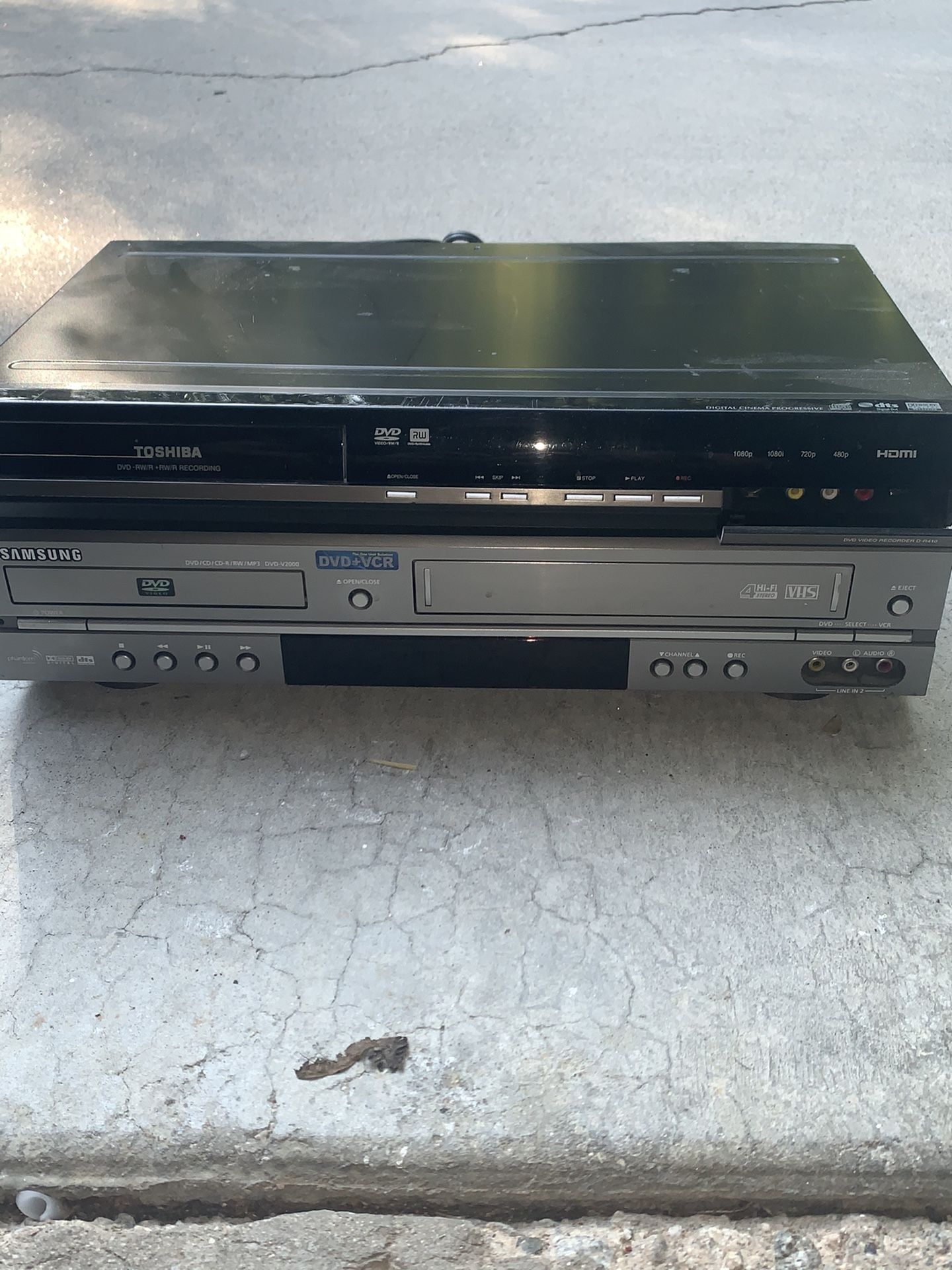 DVD and dvd w VCR units