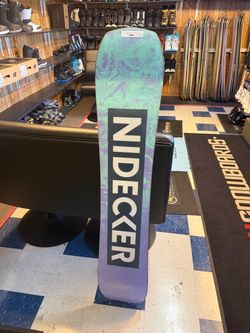 Nidecker sensor 147 (3d base) snowboard, certified with warranty located at Sin city snowboards