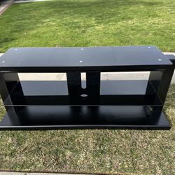 TV Stand - Free