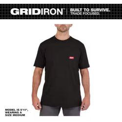 Milwaukee Men's Large Black GRIDIRON Cotton/Polyester Short-Sleeve Pocket T-Shirt@Mil-172