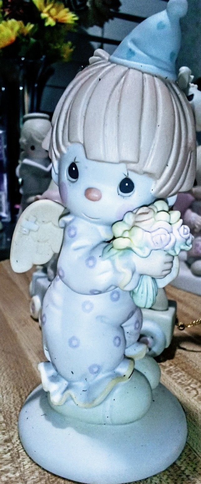 Precious Moments Figurines