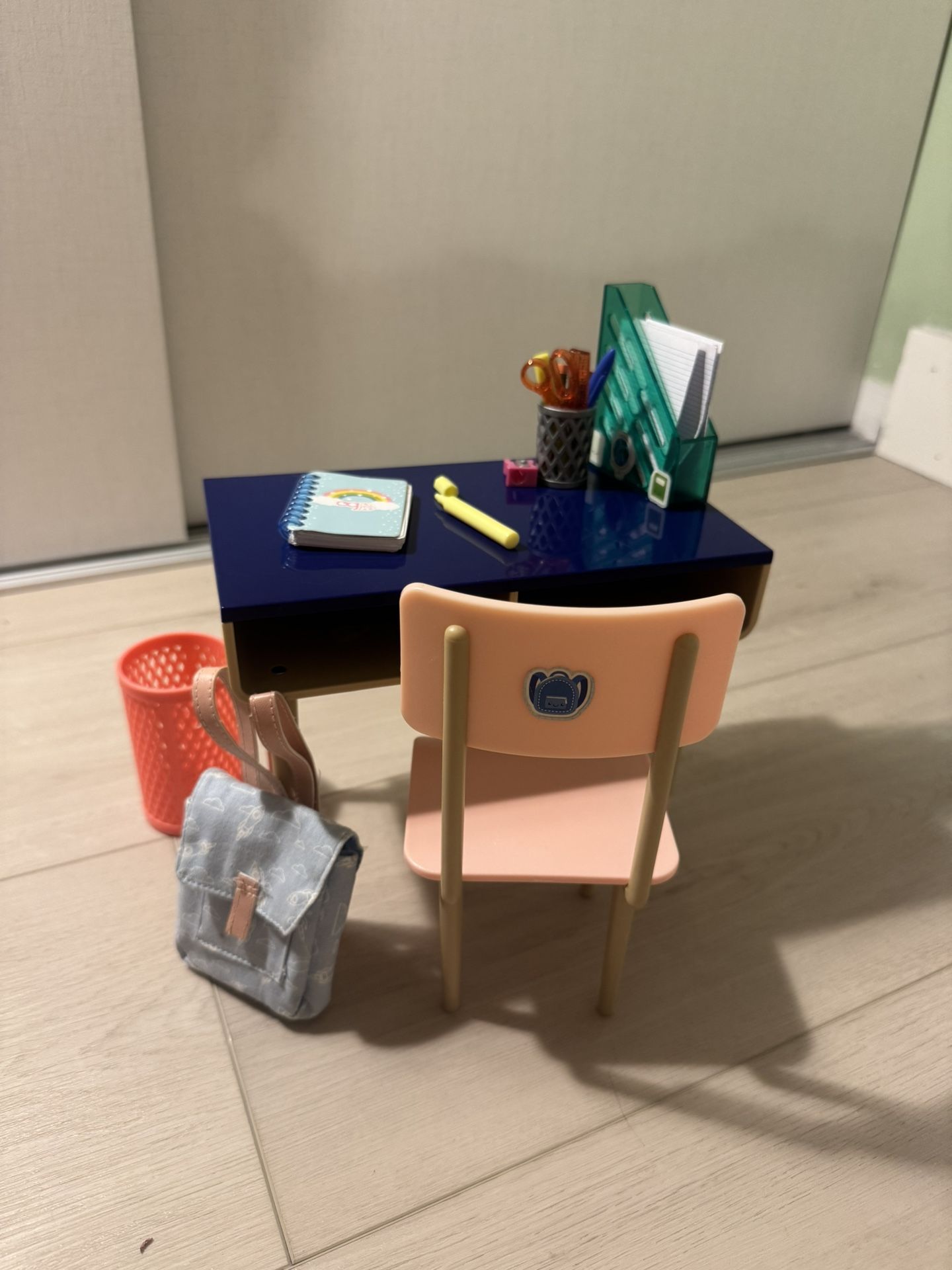 Doll School Home Desk