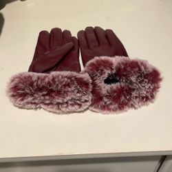 Women’s Burgundy Gloves