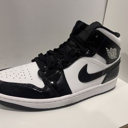 Black And White Jordan One Size 10