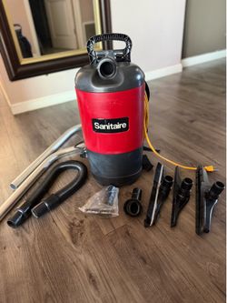 Sanitaire commercial backpack vacuum