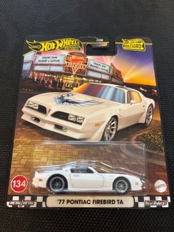 2025 HOT WHEELS PREMIUM BOULEVARD 134 '77 PONTIAC FIREBIRD TA TRANS AM
