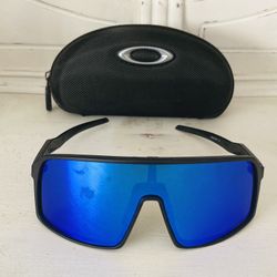 New Oakley Sutro