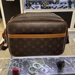 Louis Vuitton Handbag Reporter