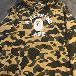 Bape Yellow Camo Hoodie Size M 