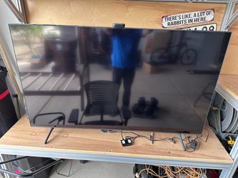 65” Samsung TV + Govee Backlighting — Great Condition