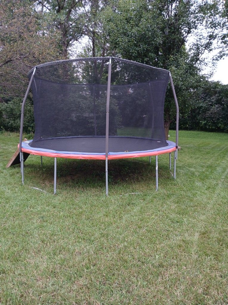 14 Feet Trampoline