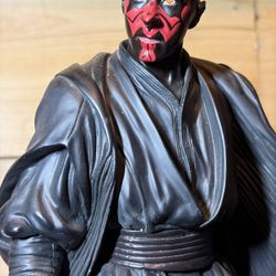  Darth Maul 12–14” Collector Figure – For Sale 🔥 If you’re a Star Wars fan or building out a display shelf, this one hits hard.