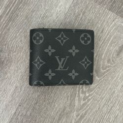 Men’s Black Louis Vuitton Wallet