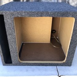 Kicker Subwoofer Box L7 L5 New Box Only