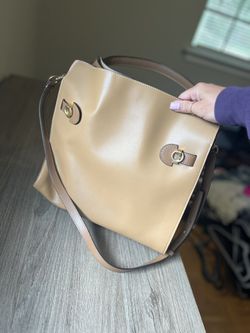 Tory Burch Lee Radziwill Double Bag for Sale in Oklahoma City, OK - OfferUp