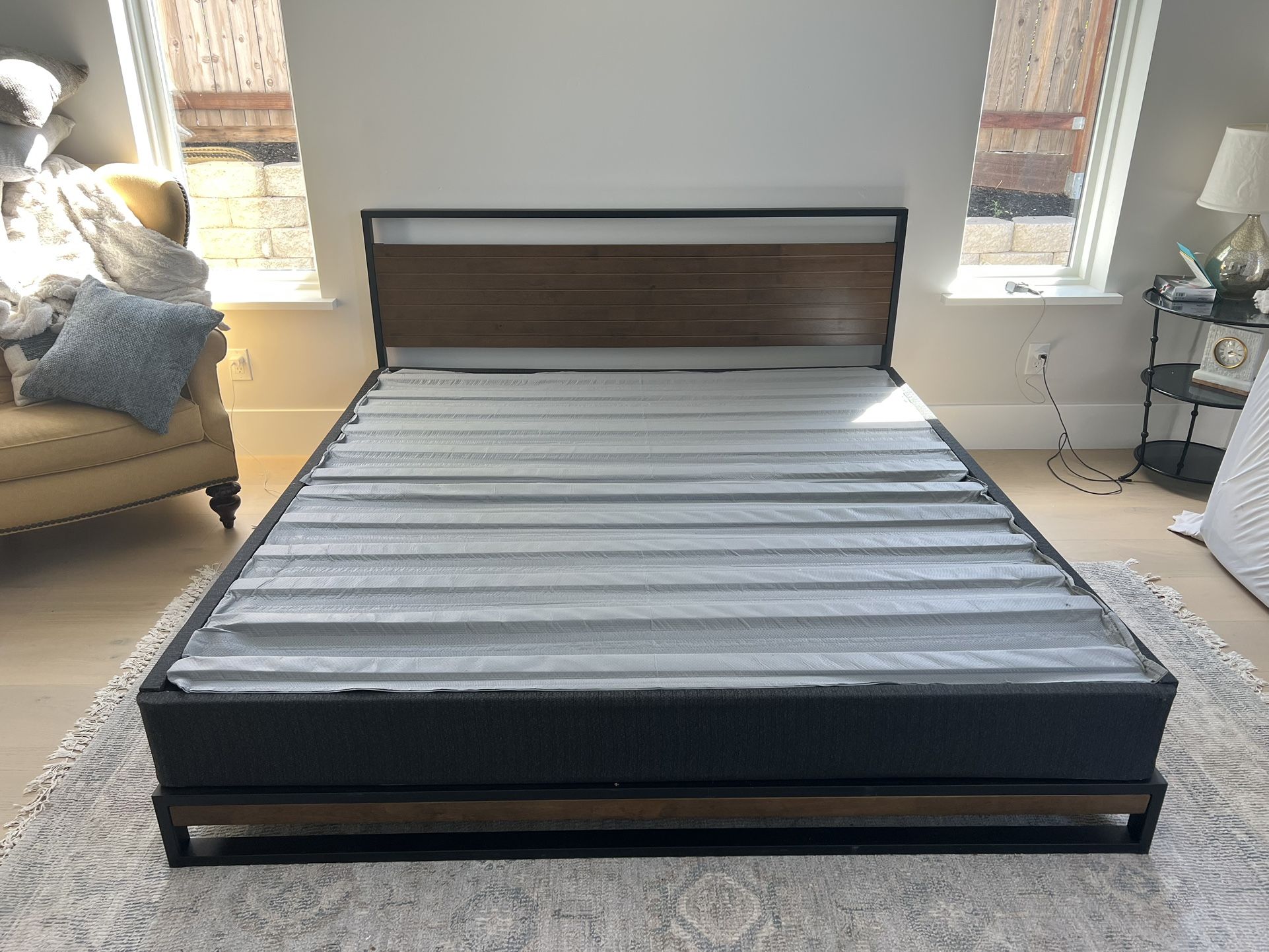 King bed frame 