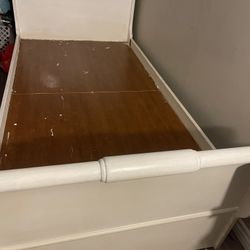 Free  Twin Bed Frame 