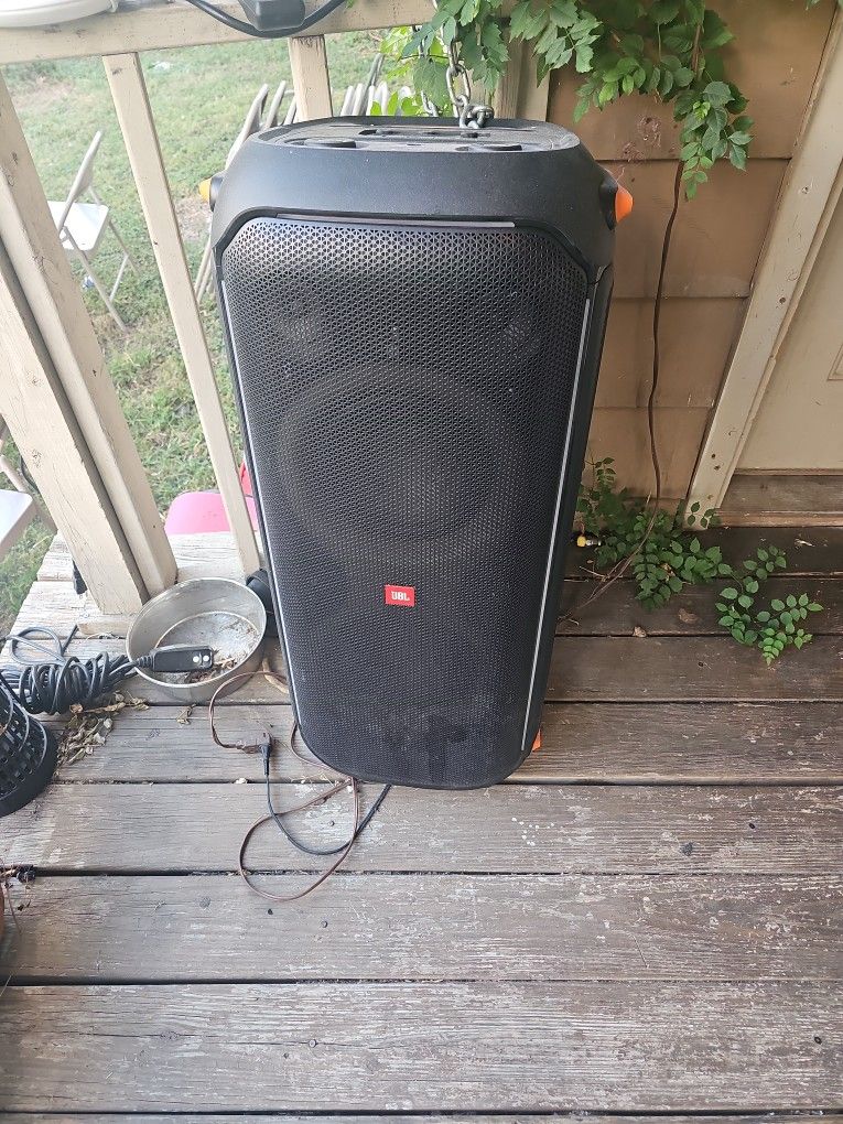 Jbl Speaker Party Box 710