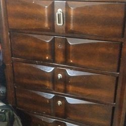 5 Drawer Dresser