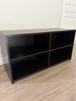 Storage shelf