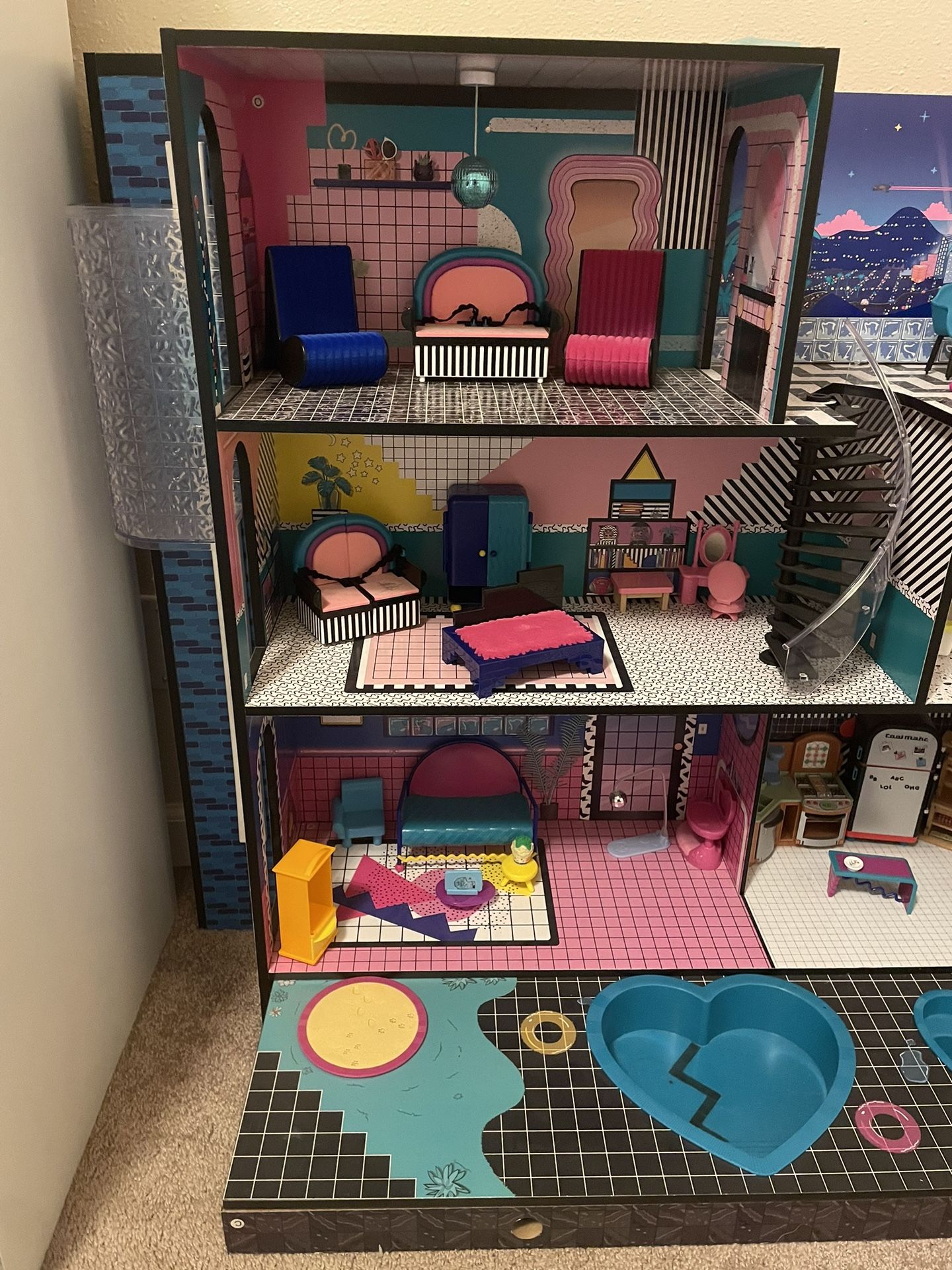 LOL/OMG Surprise Dollhouse & Furniture 