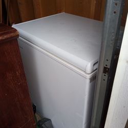 Deep Freezer 10 Cu Ft $450 for Sale in Riverview, FL - OfferUp