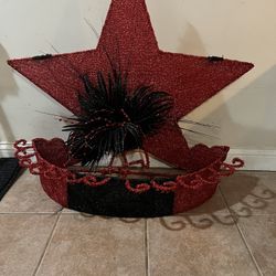 Black. Red. Decor. Star. 