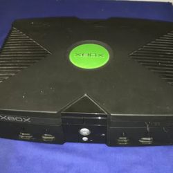 Original Xbox W/ Extra 