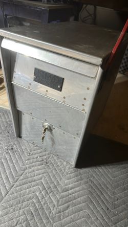 Stainless Steel Mail Box With Keys Make Offer