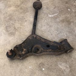 1989 To 1992 Buick Rivera Left And Right Lower Control Arm