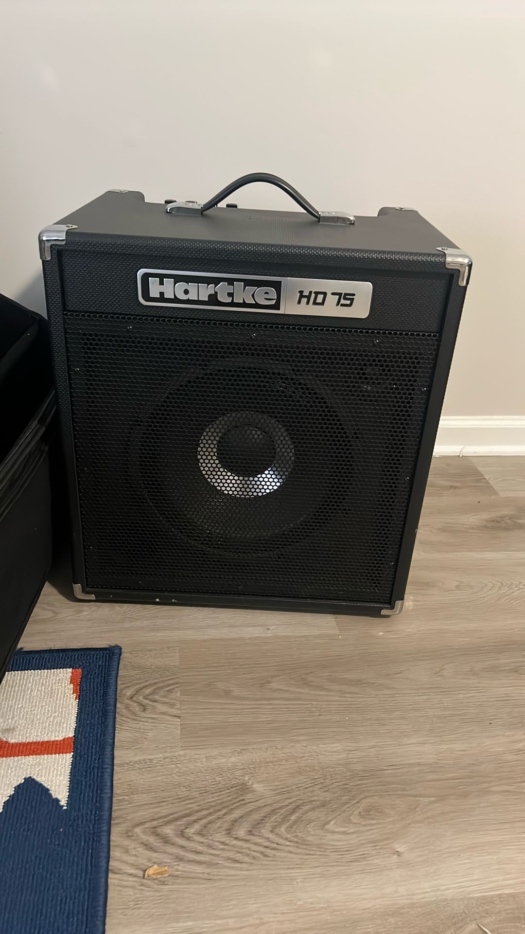 Hartke HD75 Bass amp
