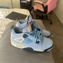 Jordan 4 University Blue