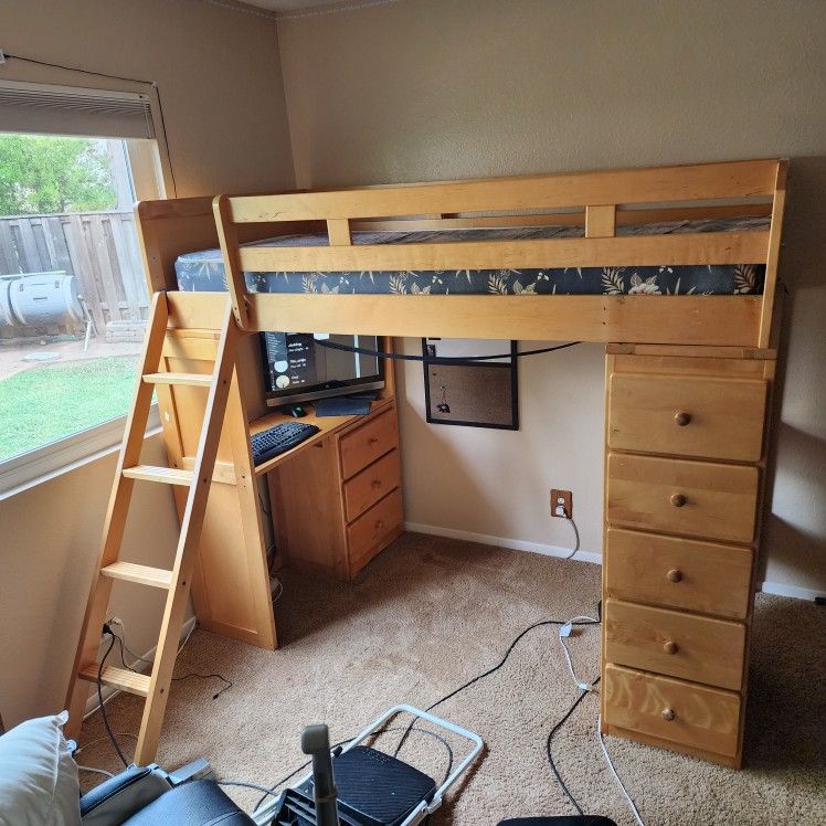 Bunk Bed w/Desk, Drawers, Shelves