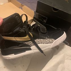 Jordans Pat and leather Sz 11 Men