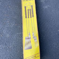 New BBQ Grilling Tools Set