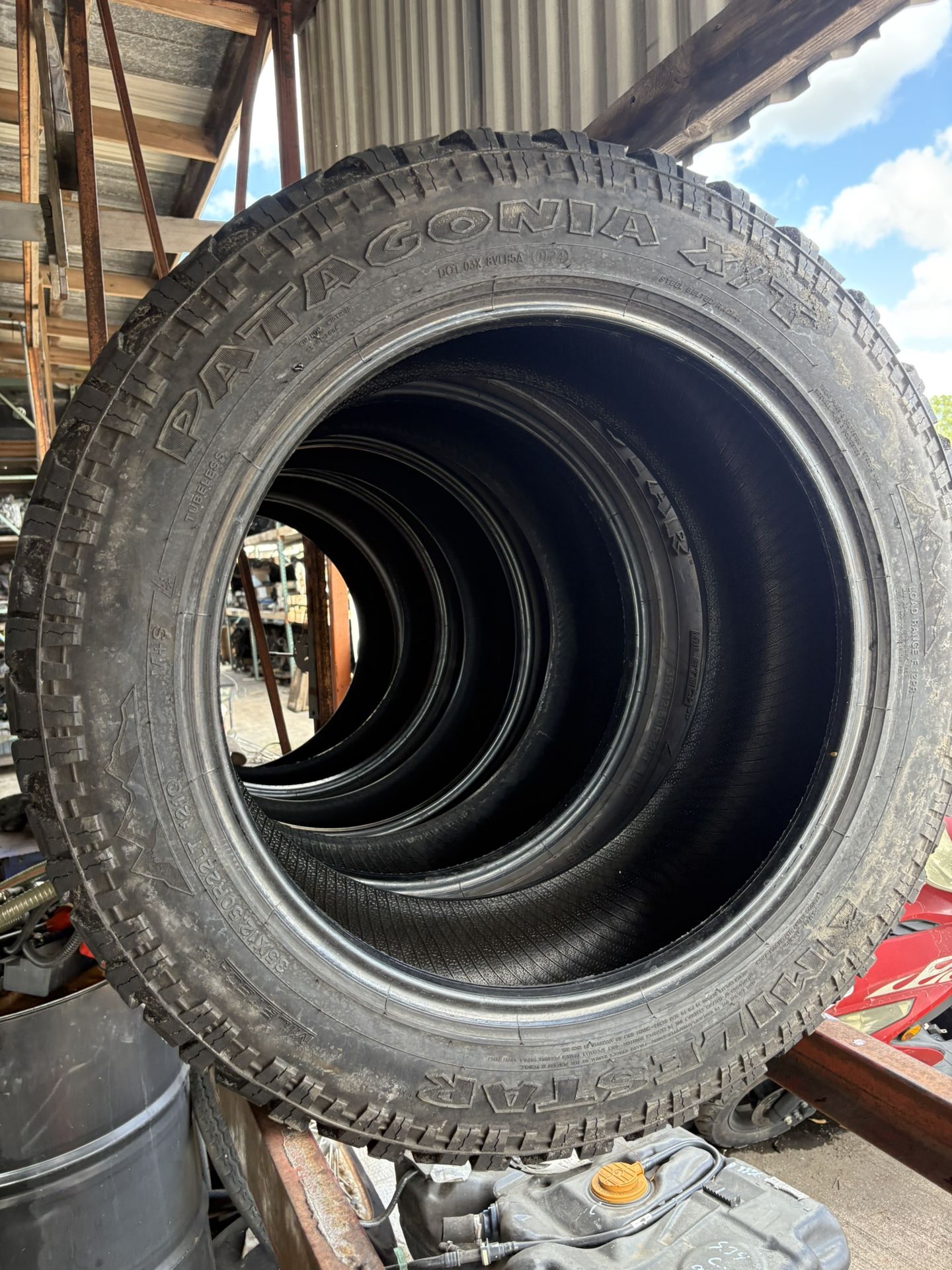 Patagonia X/t Load Range F Set Of 4 Tires 32x12.5R22 LT 