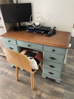 Beautiful Wooden Desk - Perfect For Home Office Or Student